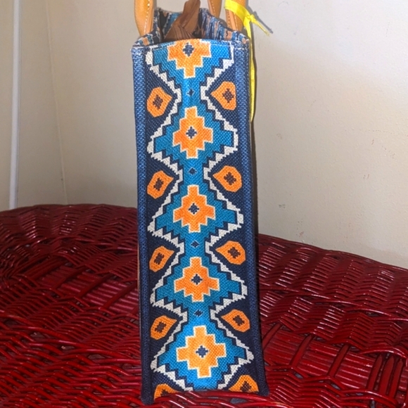 Wrangler Navajo Saddle Blanket Tote Bag ๐ - Picture 3 of 16